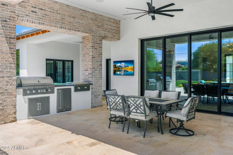 67outdoor kitchen and dining