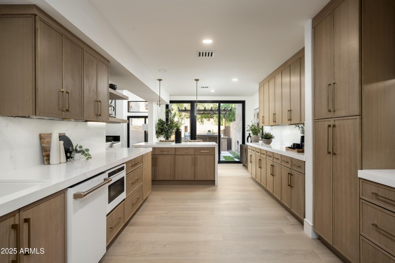 4446ECamelbackRd Unit102-15