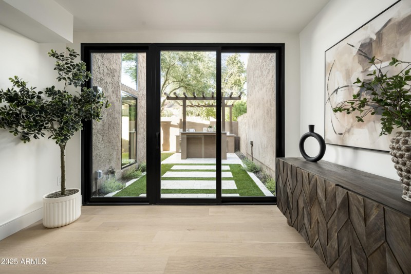 4446ECamelbackRd Unit102-16