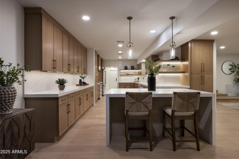 4446ECamelbackRd Unit102-37