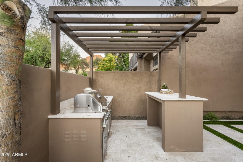 4446ECamelbackRd Unit102-42