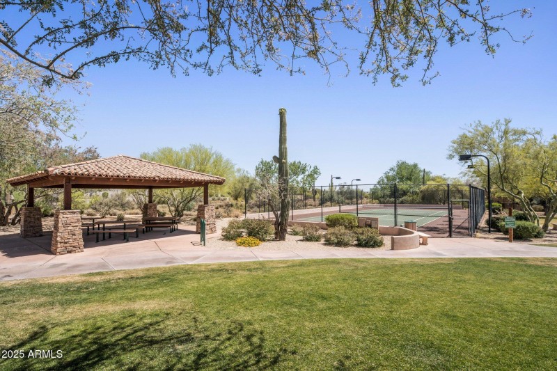 community tennis court