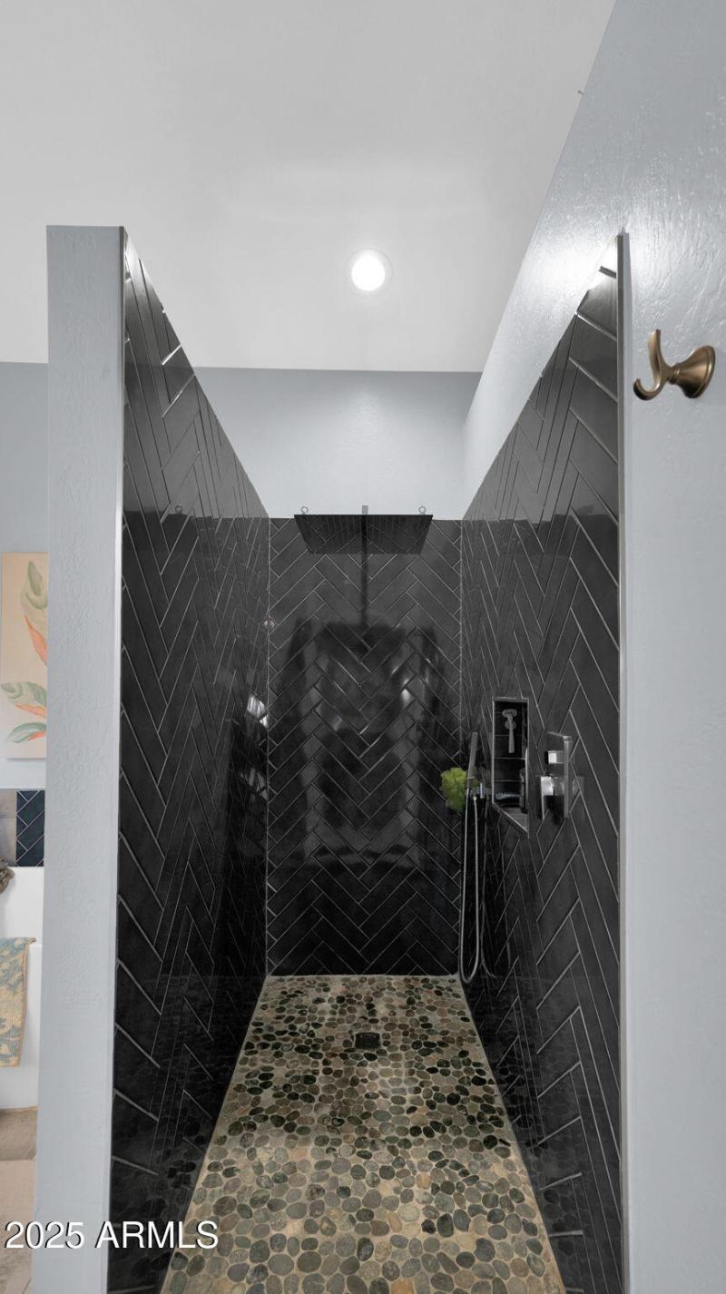 48-web-or-mls-P1188746