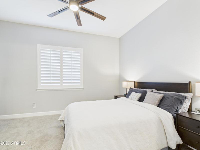 CAM03379G0-PR0160-STILL007