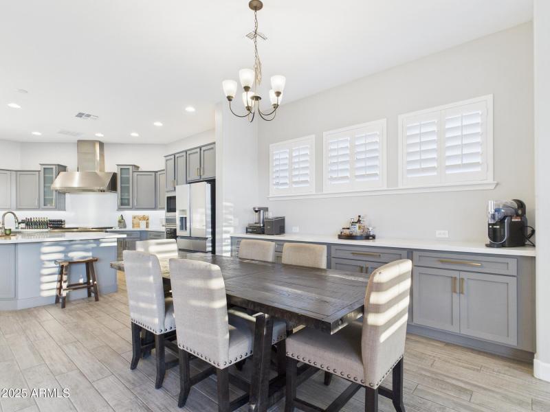 CAM03379G0-PR0160-STILL025