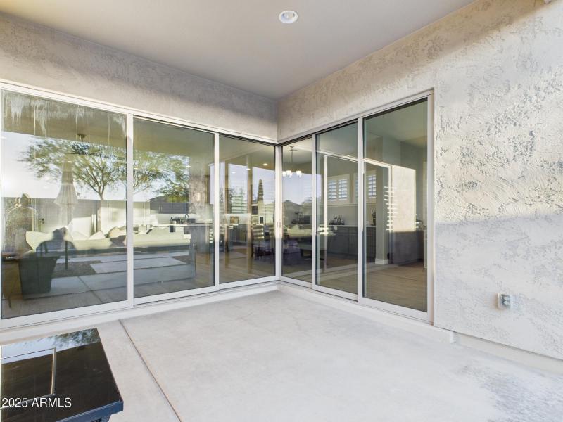 CAM03379G0-PR0160-STILL031