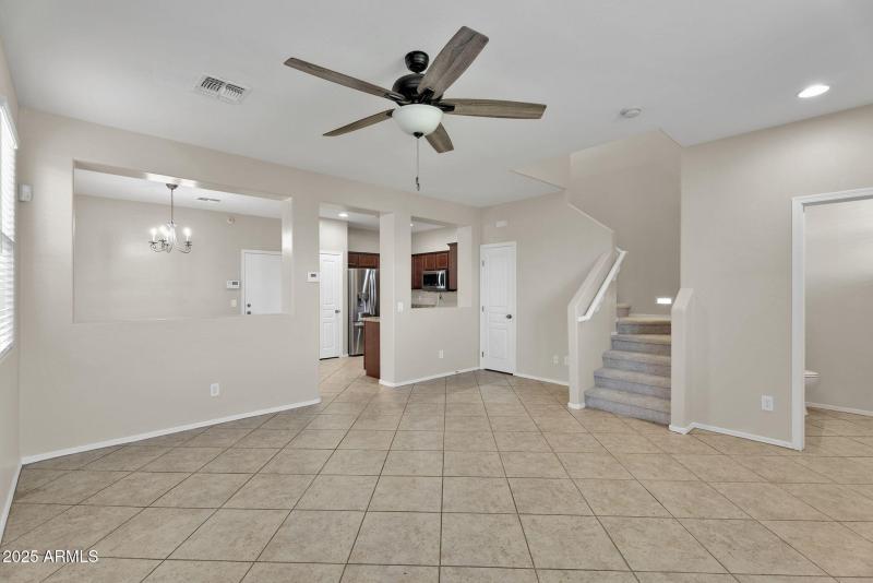 4-web-or-mls-6813 S 7th Ln - 13