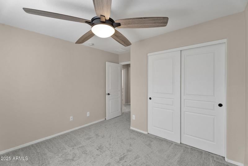 31-web-or-mls-6813 S 7th Ln - 37