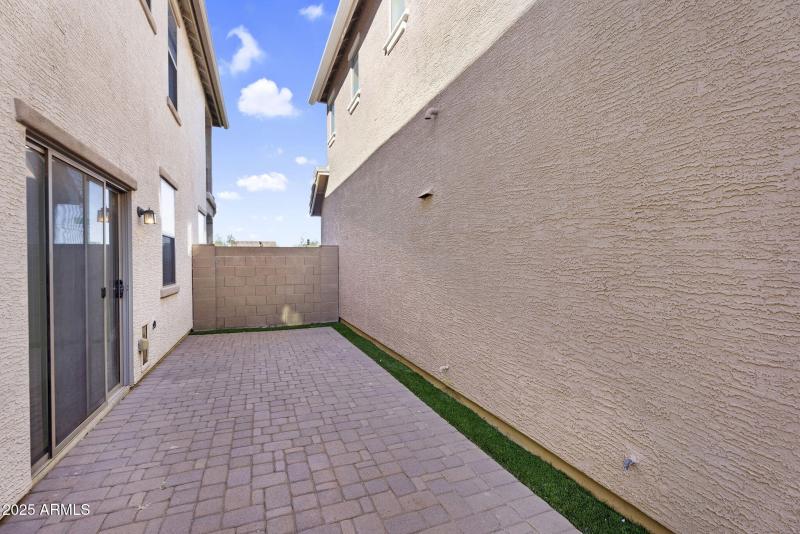 38-web-or-mls-6813 S 7th Ln - 44