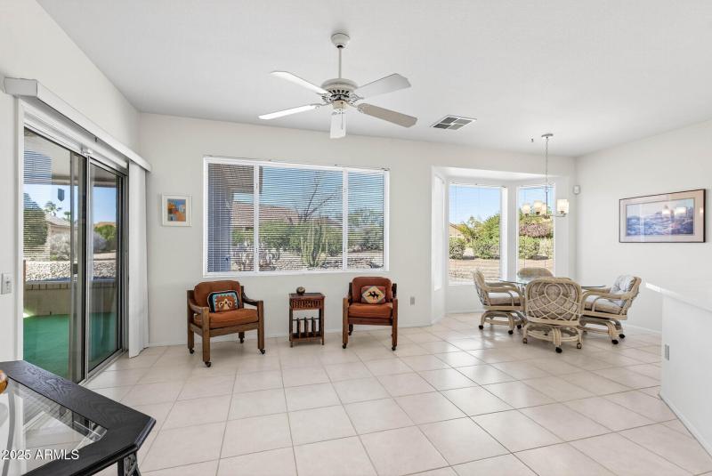 Family and Breakfast Rooms