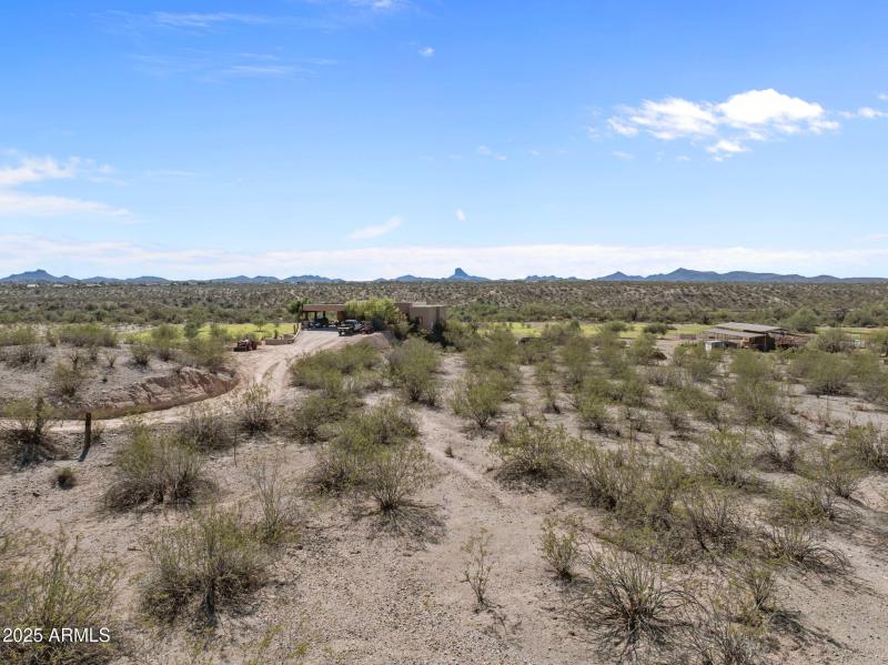 11-web-or-mls-DJI_20251028113847_0083_D