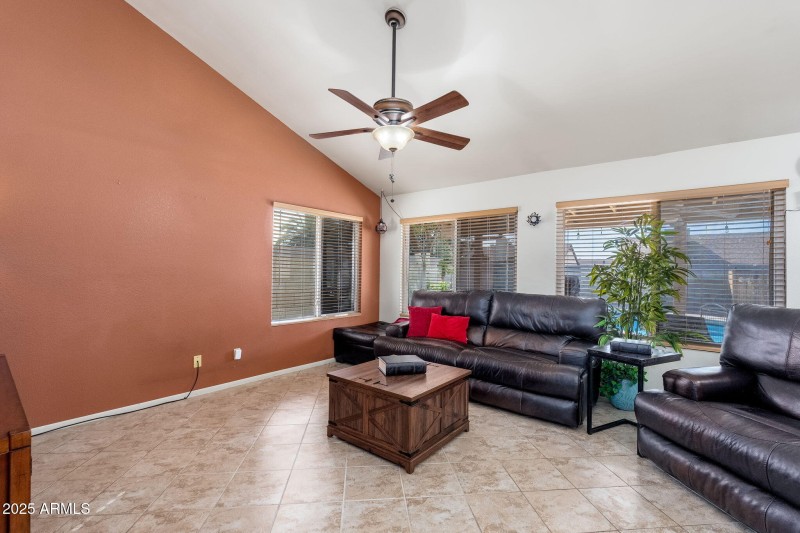 5545 W Joan de Arc Ave - 11