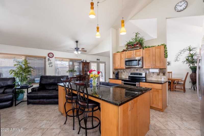 5545 W Joan de Arc Ave - 16