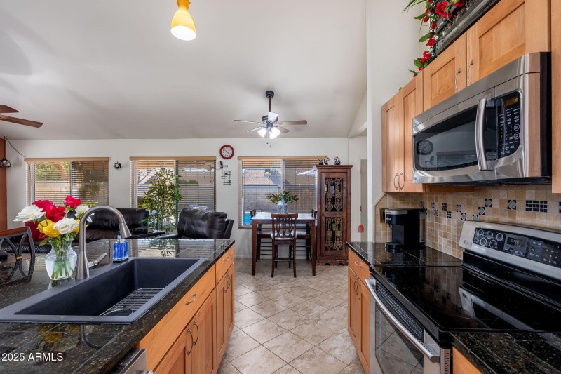 5545 W Joan de Arc Ave - 17