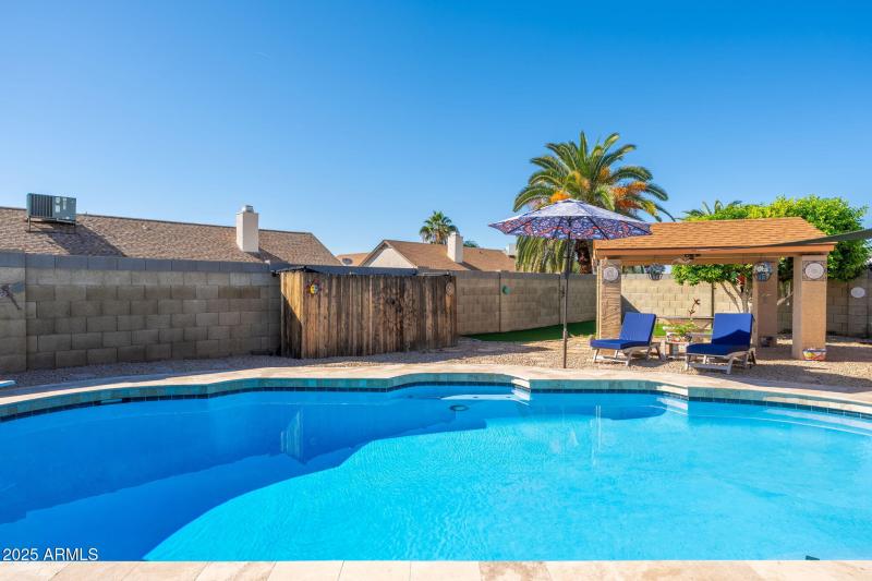 5545 W Joan de Arc Ave - 31