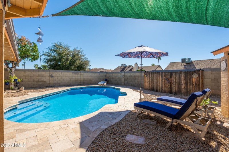 5545 W Joan de Arc Ave - 32