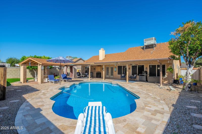 5545 W Joan de Arc Ave - 33