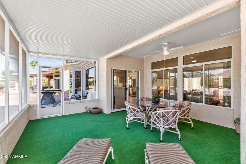 Screened Back Patio towards Family Rm