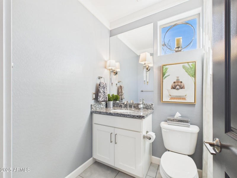 CAM03379G0-PR0159-STILL006