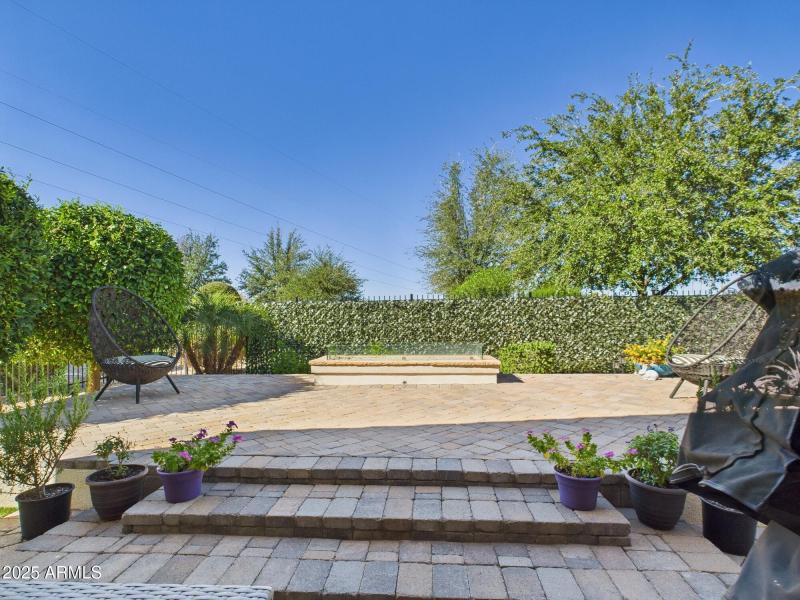 CAM03379G0-PR0159-STILL027