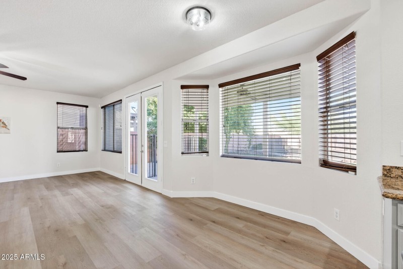 24_11530_W_Palm_Brook24_mls