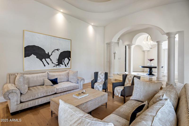 4-web-or-mls-D46A5303 copy