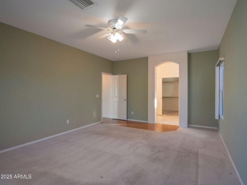 10-web-or-mls-Qp-1013086