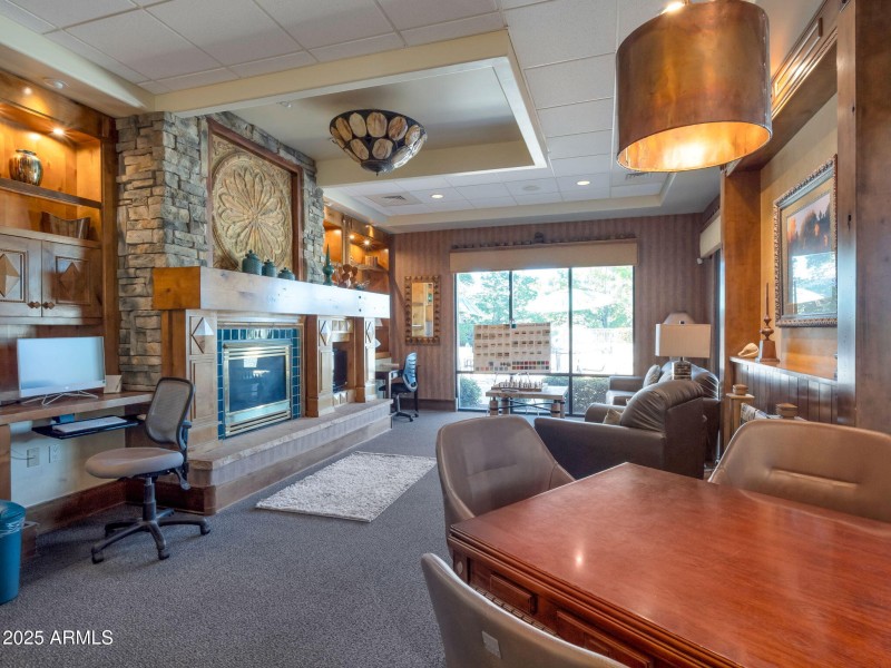 25-web-or-mls-Qp-1013113