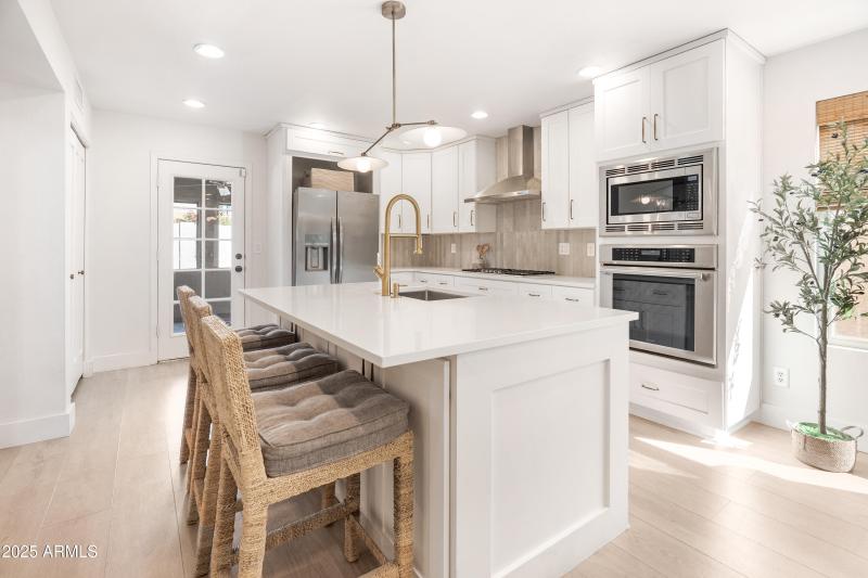 9056 E Captain Dreyfus Ave-16