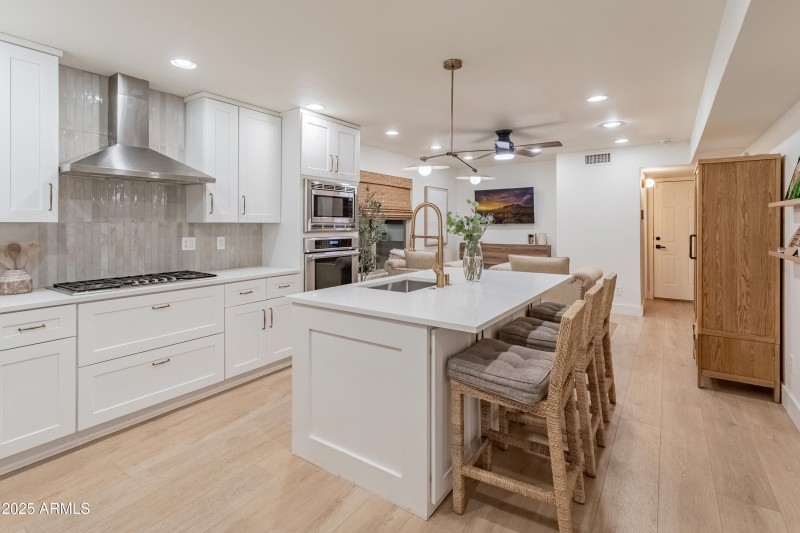 9056 E Captain Dreyfus Ave-76