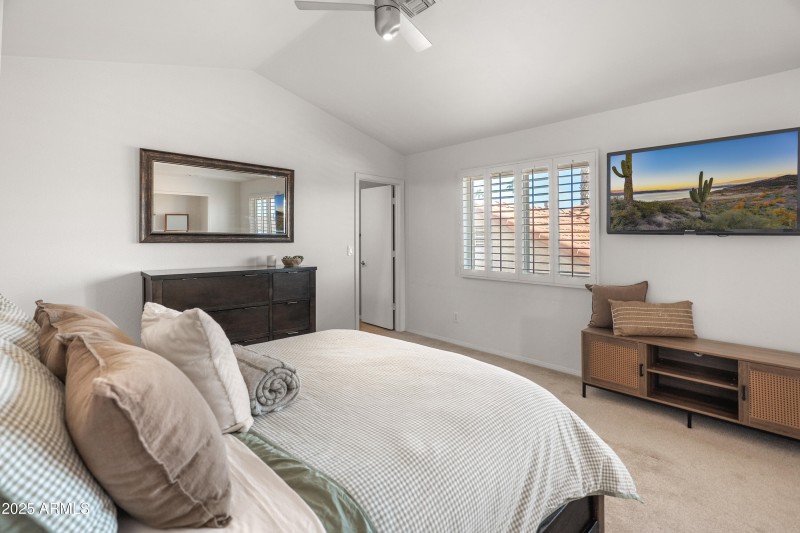 9056 E Captain Dreyfus Ave-27