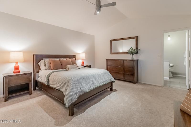 9056 E Captain Dreyfus Ave-60