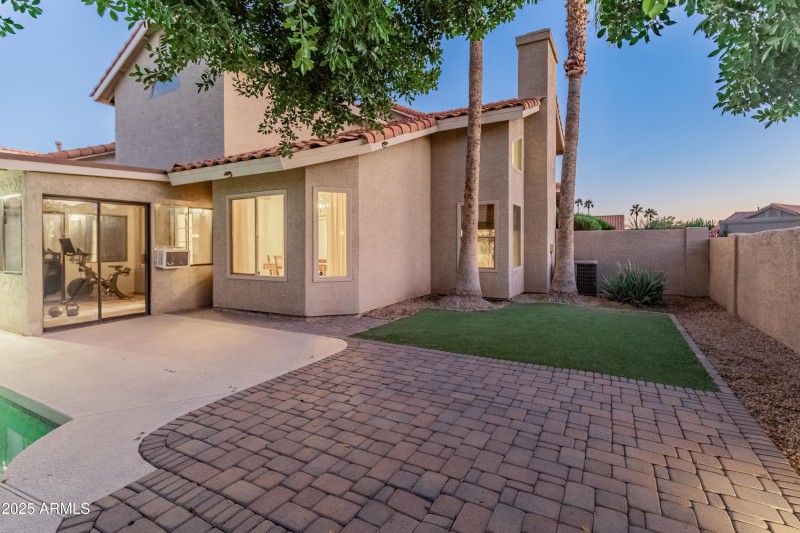 9056 E Captain Dreyfus Ave-87