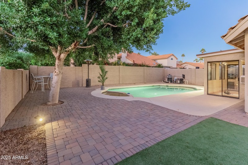 9056 E Captain Dreyfus Ave-83