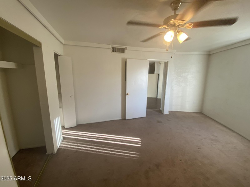 20250930_234934823_iOS