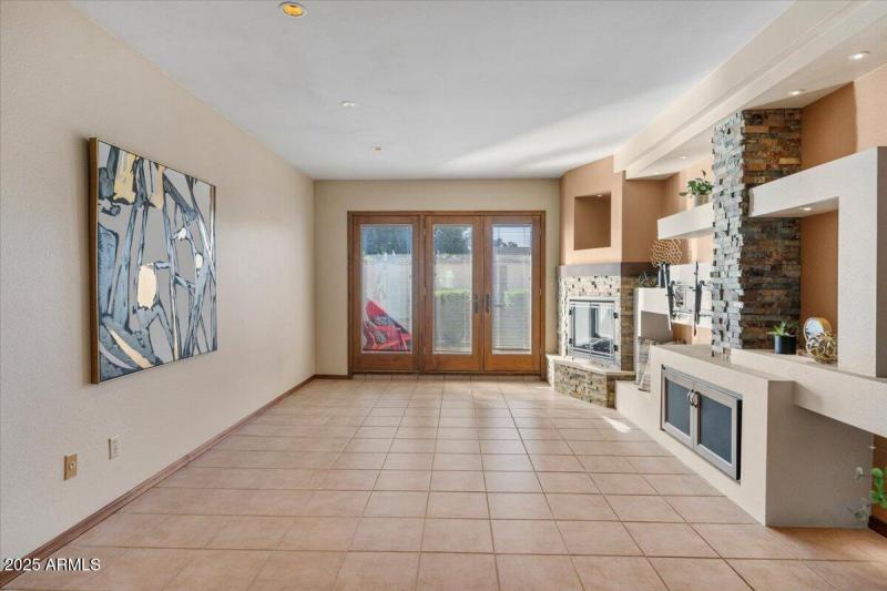 2978 S. Country Club Way