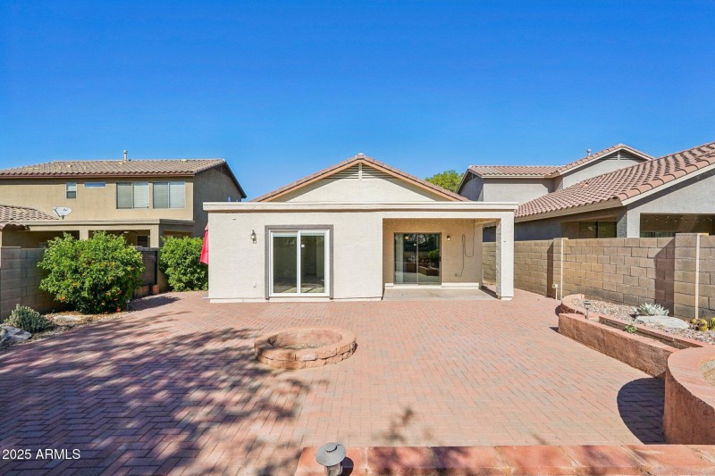 29-web-or-mls-W Kuralt Dr-S3010-029