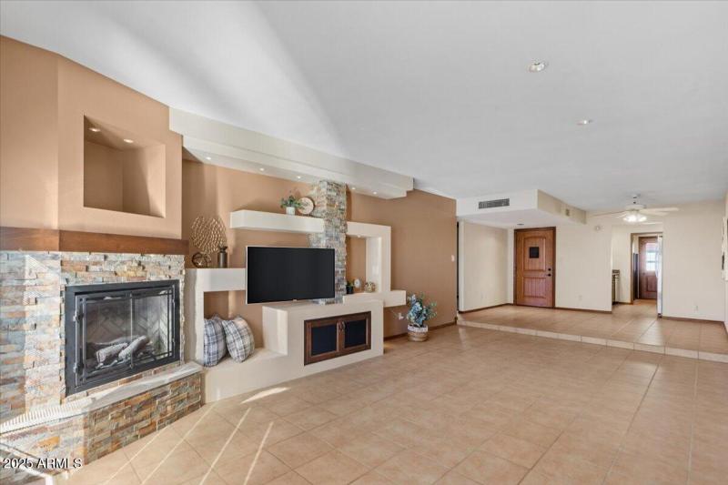 2978 S. Country Club Way