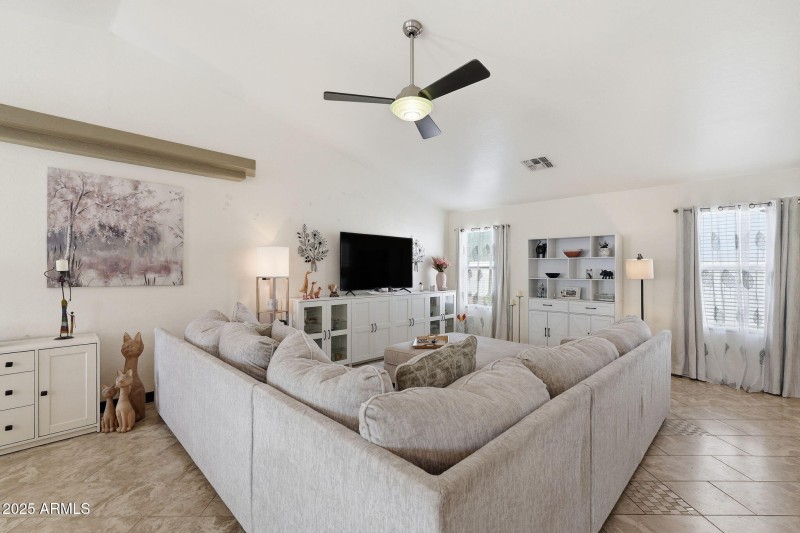 6028 S CONNIE LN, Gilbert, AZ