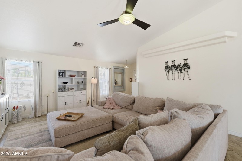 6028 S CONNIE LN, Gilbert, AZ