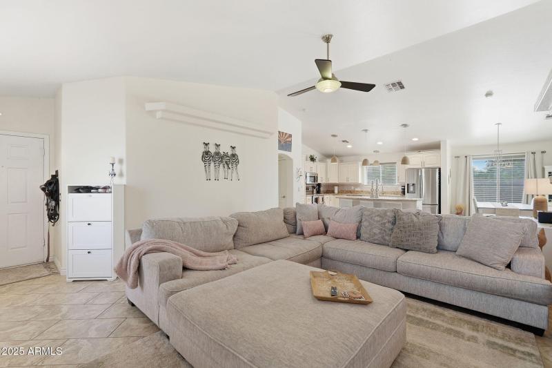 6028 S CONNIE LN, Gilbert, AZ