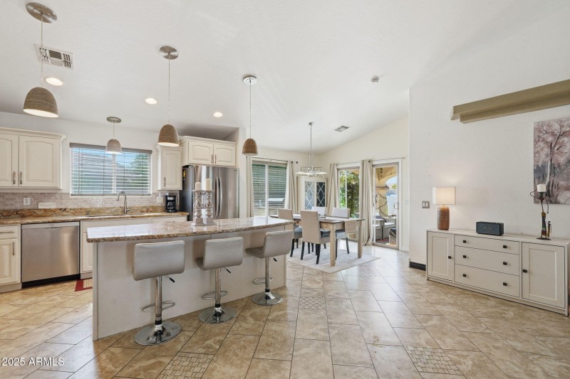 6028 S CONNIE LN, Gilbert, AZ