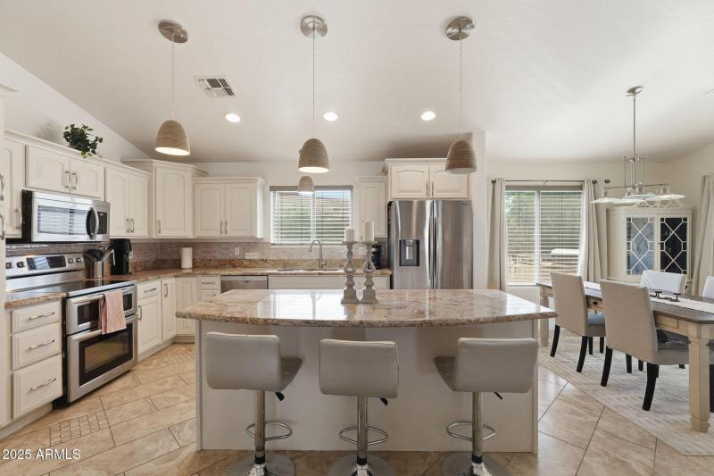 6028 S CONNIE LN, Gilbert, AZ