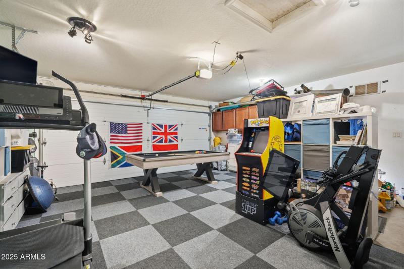 6028 S CONNIE LN, Gilbert, AZ