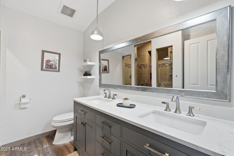 6028 S CONNIE LN, Gilbert, AZ