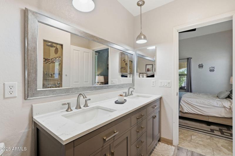 6028 S CONNIE LN, Gilbert, AZ