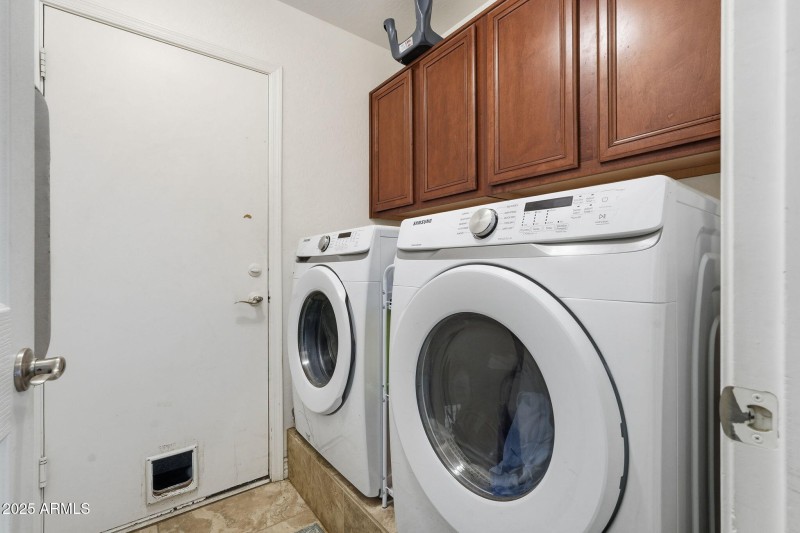 6028 S CONNIE LN, Gilbert, AZ