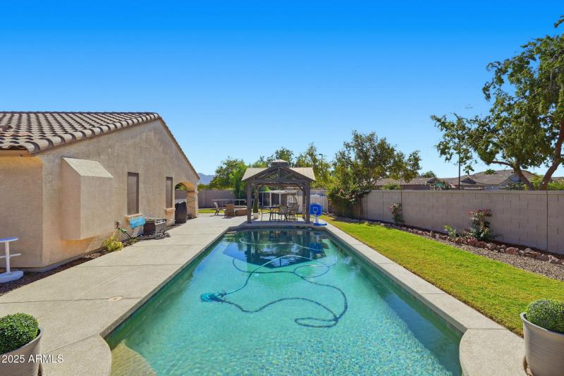 6028 S CONNIE LN, Gilbert, AZ