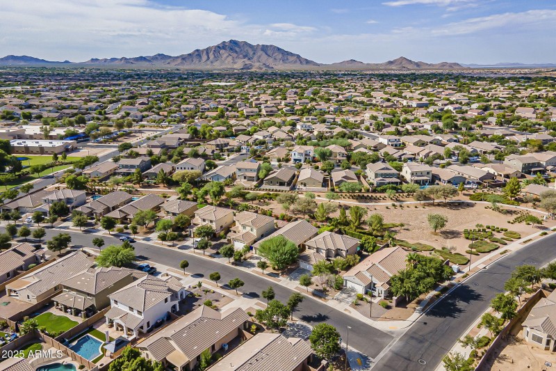 6028 S CONNIE LN, Gilbert, AZ