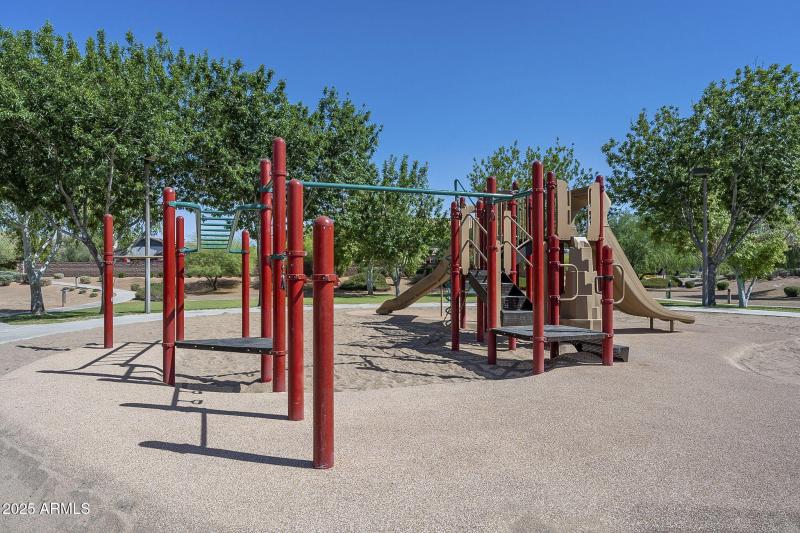 6028 S CONNIE LN, Gilbert, AZ